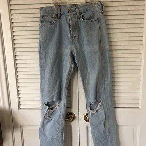 Light Blue Levi Jeans!